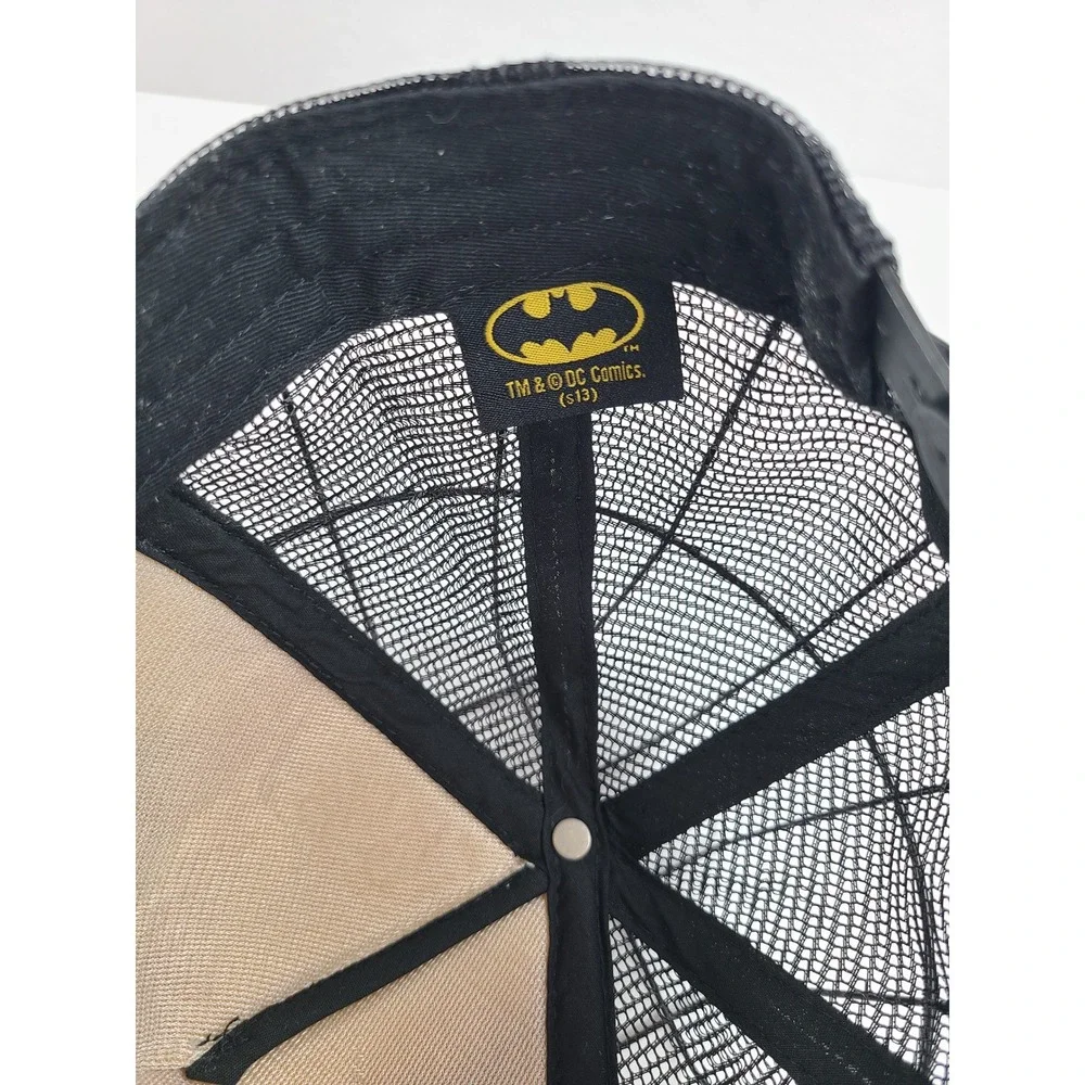 DC Comics‎ Harley Quinn Mens Trucker Hat Black White Mesh Snapback Graphic Print